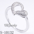925 Sterling Silver Zirconia Heart Women Ring (S-10132)